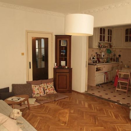 Elie'S Home Warna Exterior foto